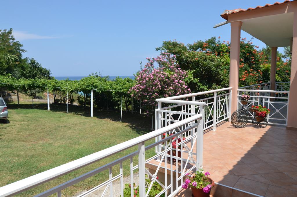 Pension Giannis Αdults Only Koinira Ngoại thất bức ảnh