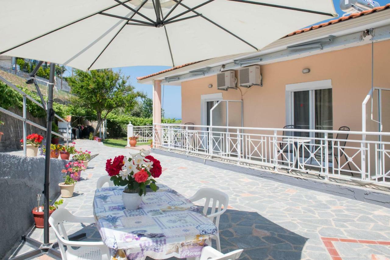 Pension Giannis Αdults Only Koinira Ngoại thất bức ảnh